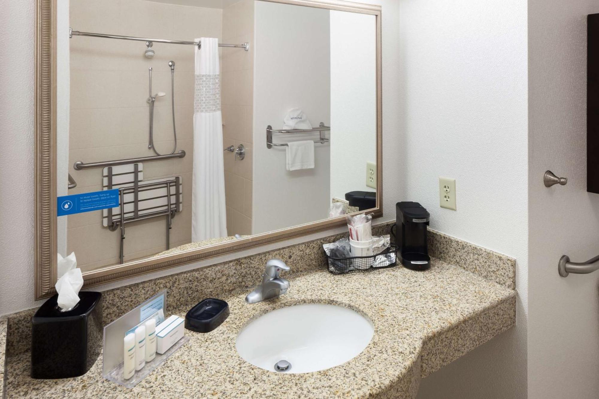 Hampton Inn & Suites Gainesville Downtown Eksteriør billede