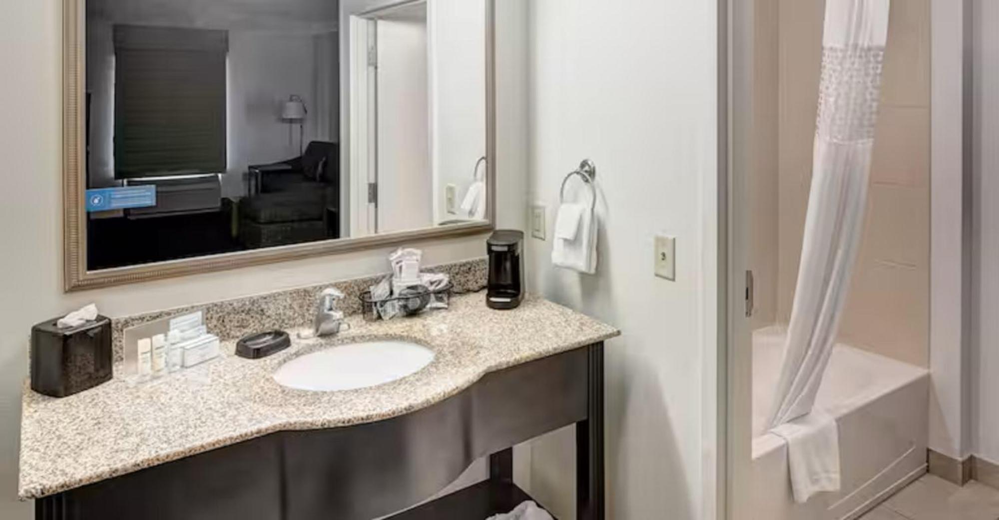 Hampton Inn & Suites Gainesville Downtown Eksteriør billede