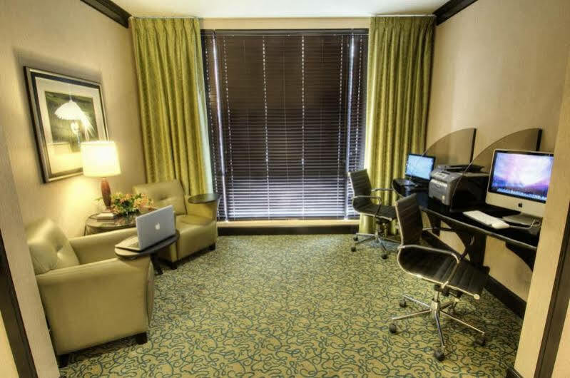 Hampton Inn & Suites Gainesville Downtown Eksteriør billede