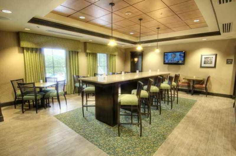 Hampton Inn & Suites Gainesville Downtown Eksteriør billede